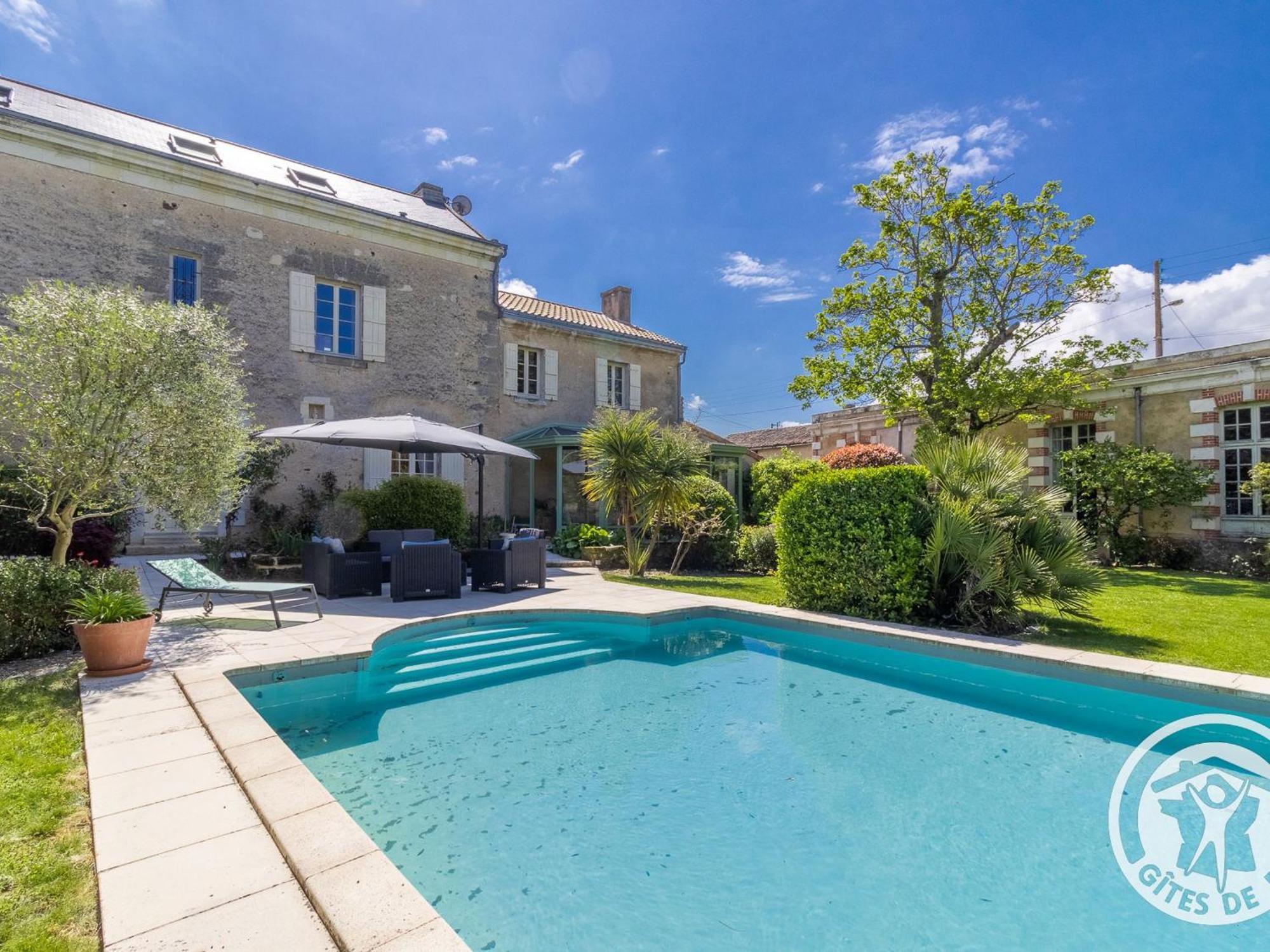 Bed and Breakfast Sejour De Charme Avec Piscine A Saint-Georges-Sur-Layon, Proche De Saumur Et Des Chateaux De La Loire - Fr-1-622-81 à Doue-en-Anjou Extérieur photo